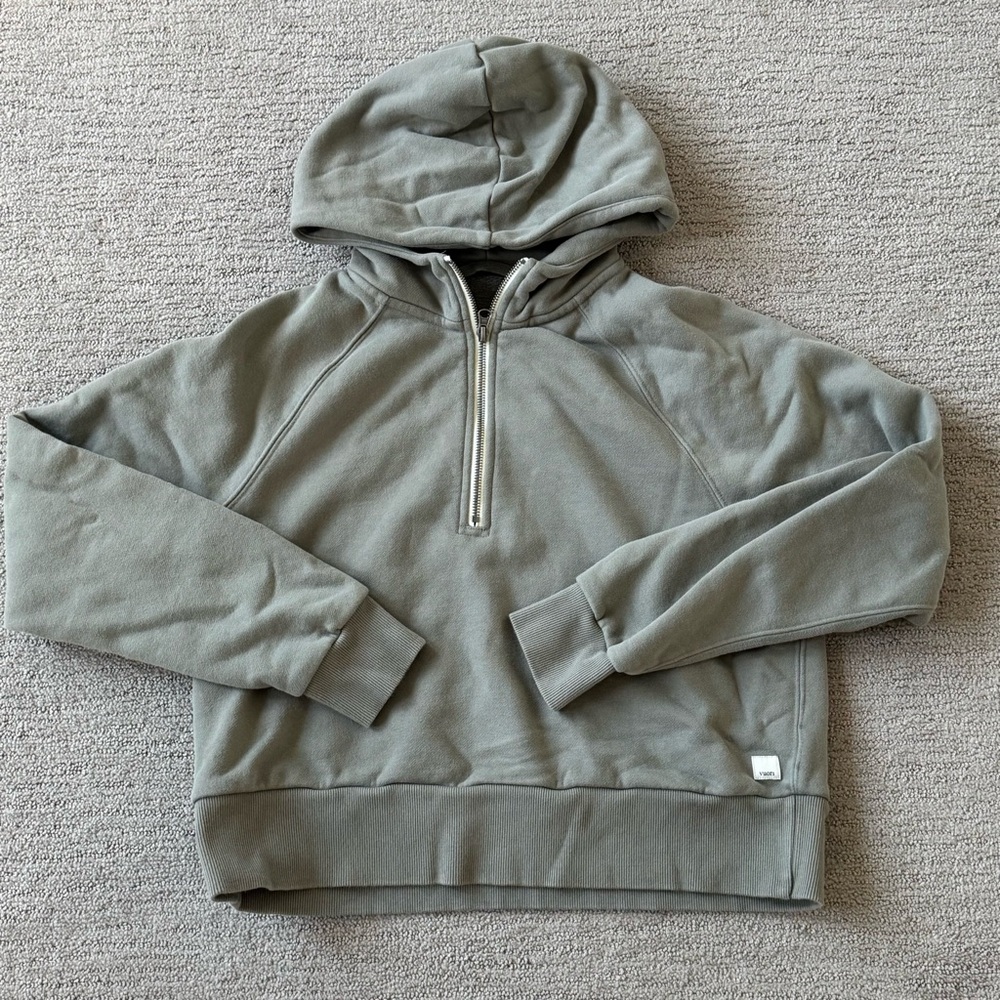 Women’s Vuori Quarter-Zip Pullover